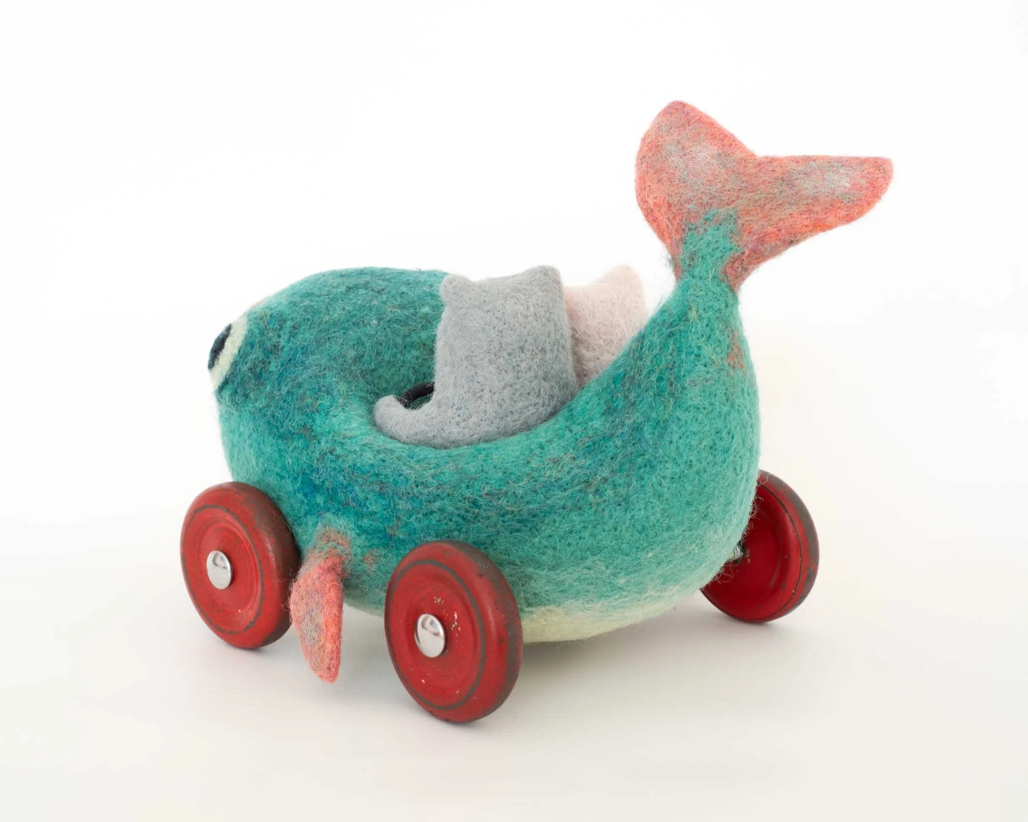 cats-in-fish-on-wheels-6.jpg