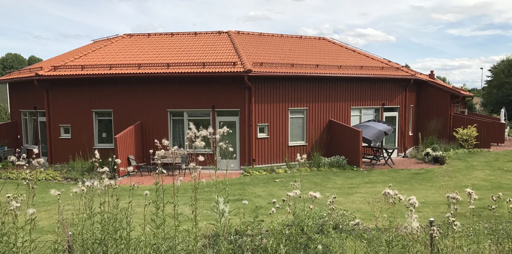 01 fasad mot gata.jpg