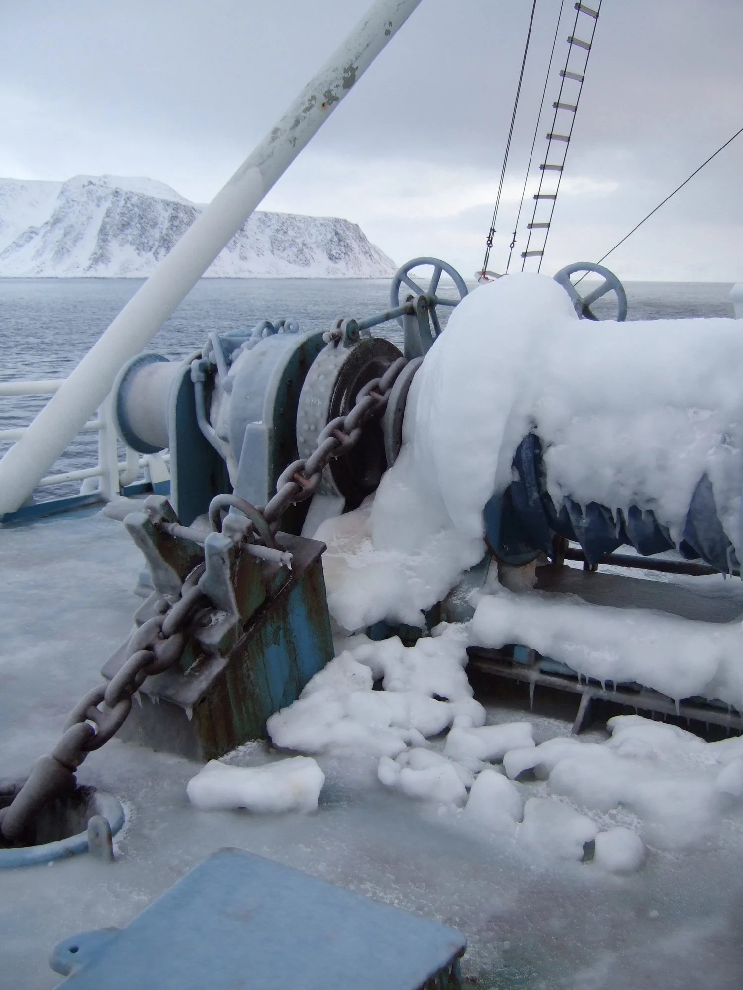 Icing on research vessel Lance. Photo: Eli Anne Ersdall.