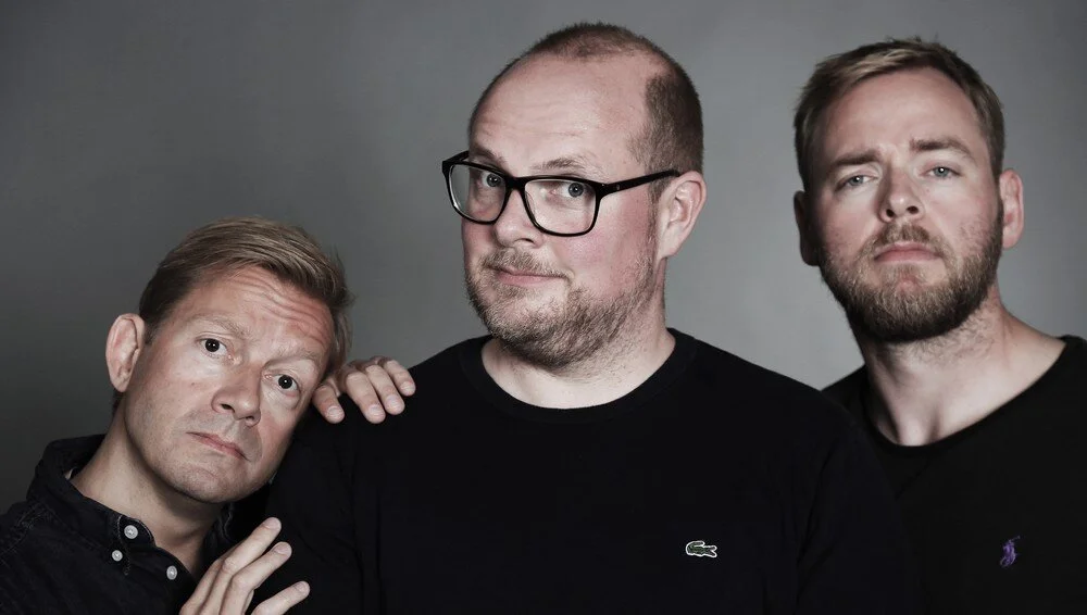 Tore Sagen (til høgre) har saman med Steinar Sagen og Bjarte Tjøstheim drive “Radioresepsjonen” på NRK sidan 2006. Foto: Rune Lind / NRK