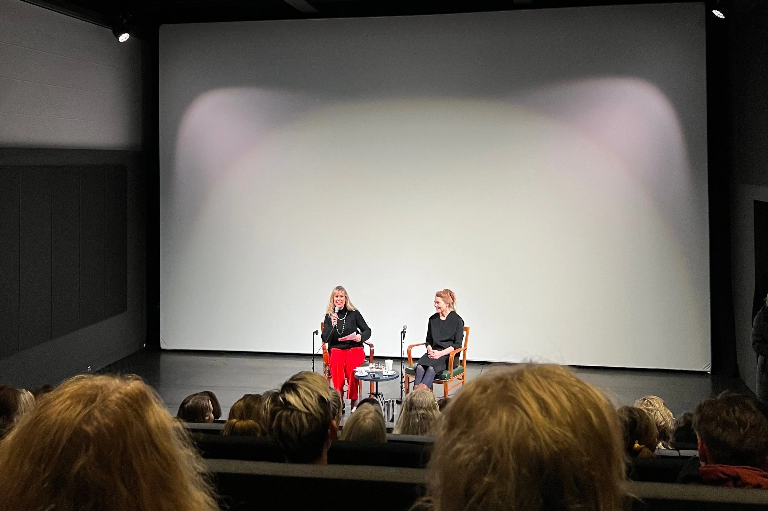 Ventemønstre, kunstig intelligens og algoritmer – i samtale mellom Lena Lindgren og Anne Hilde Neset