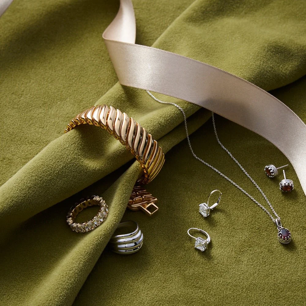 2025-11-06 R-971596 Jewelry Gifts at Every Price (1 week) 3.jpg