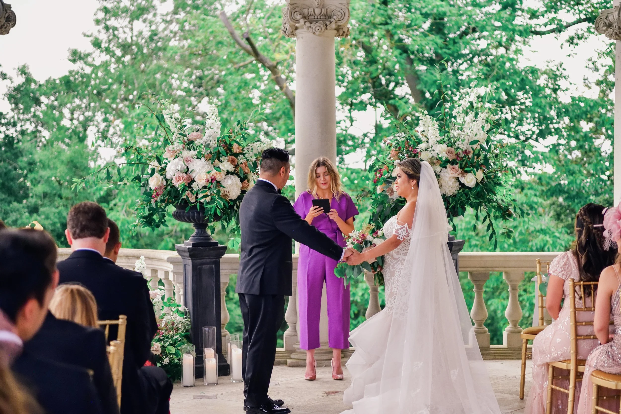 Wedding expert - Kathryn B Wilson Love Celebrants wedding Clievedon House