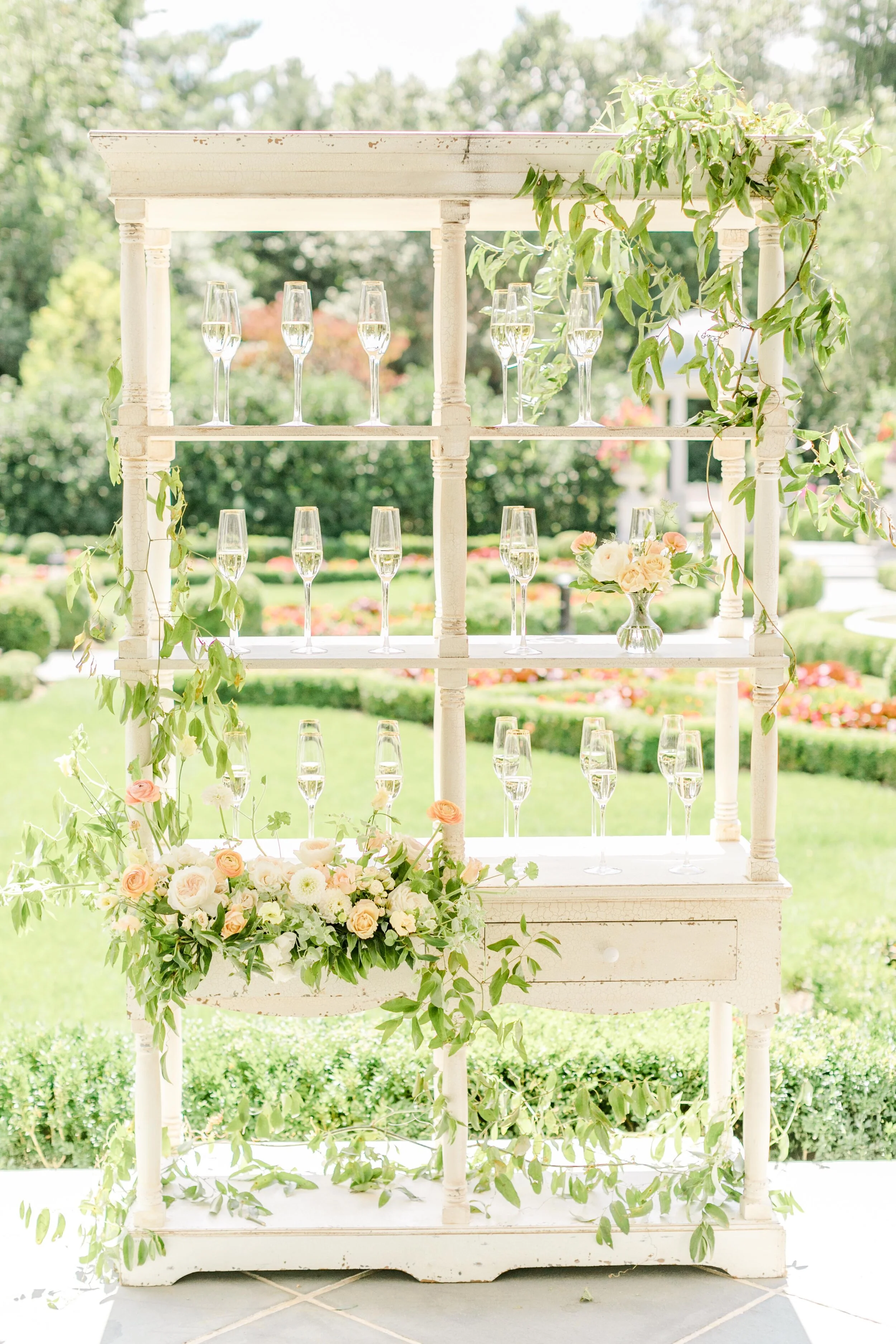 Park Chateau Wedding Lizzie Burger Photography NY NJ Wedding