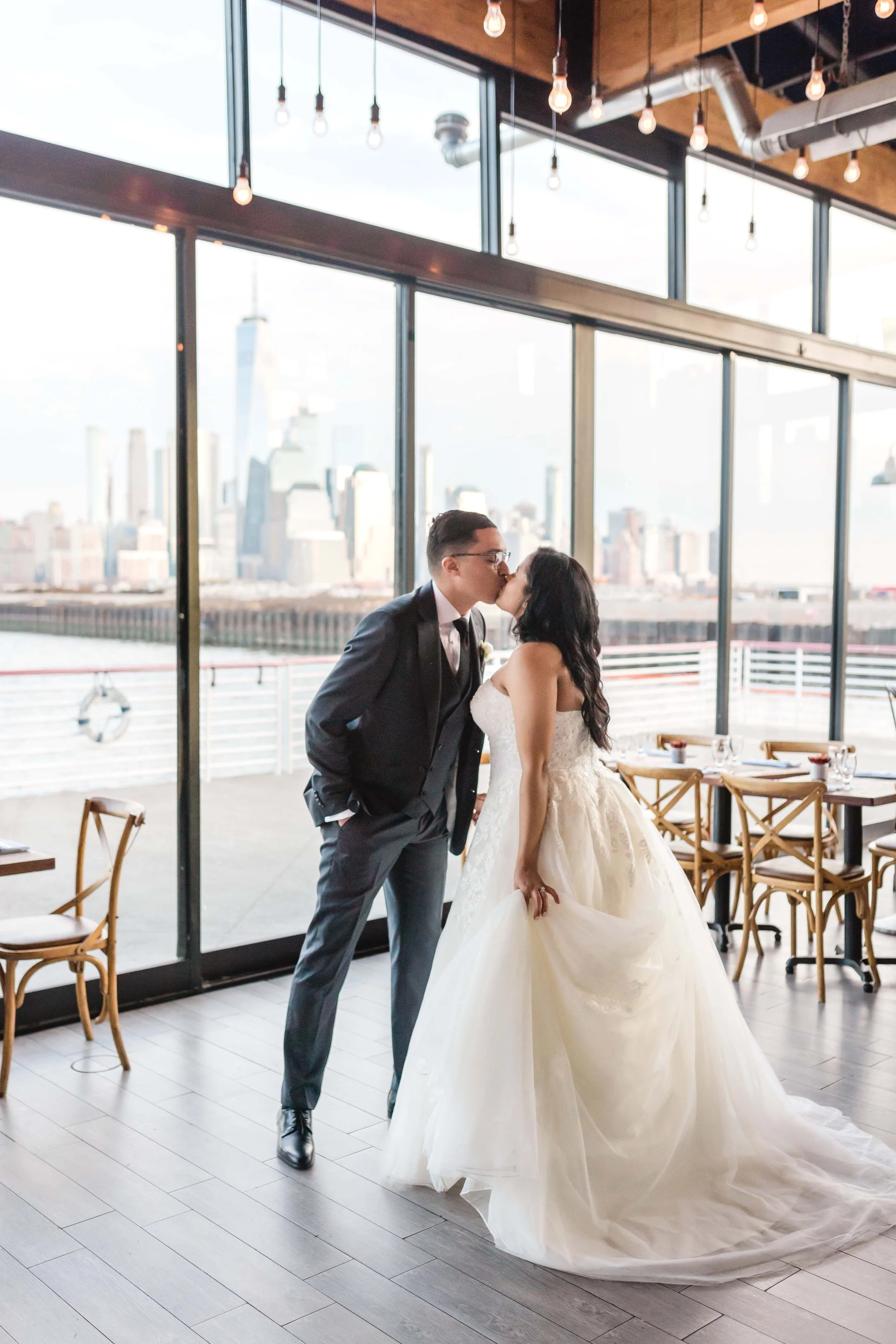 Battello Jersey City Wedding — Lizzie Burger Photography | NY & NJ Battello Jersey City Wedding — Lizzie Burger Photography | NY & NJ