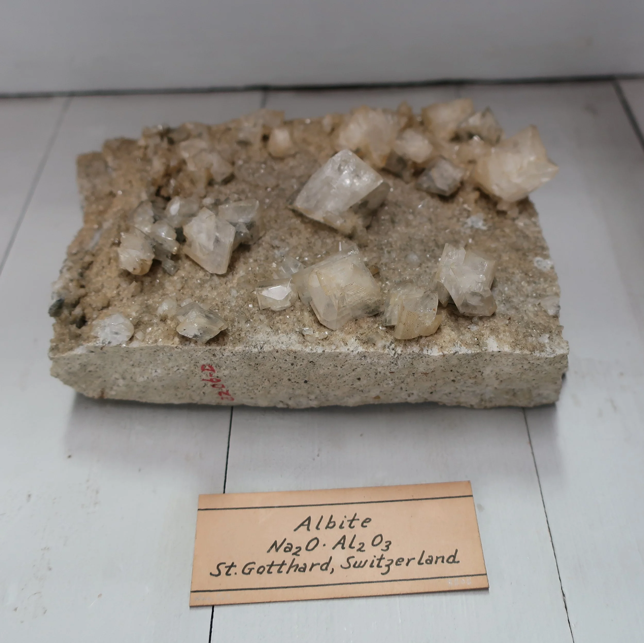 Albite.jpg