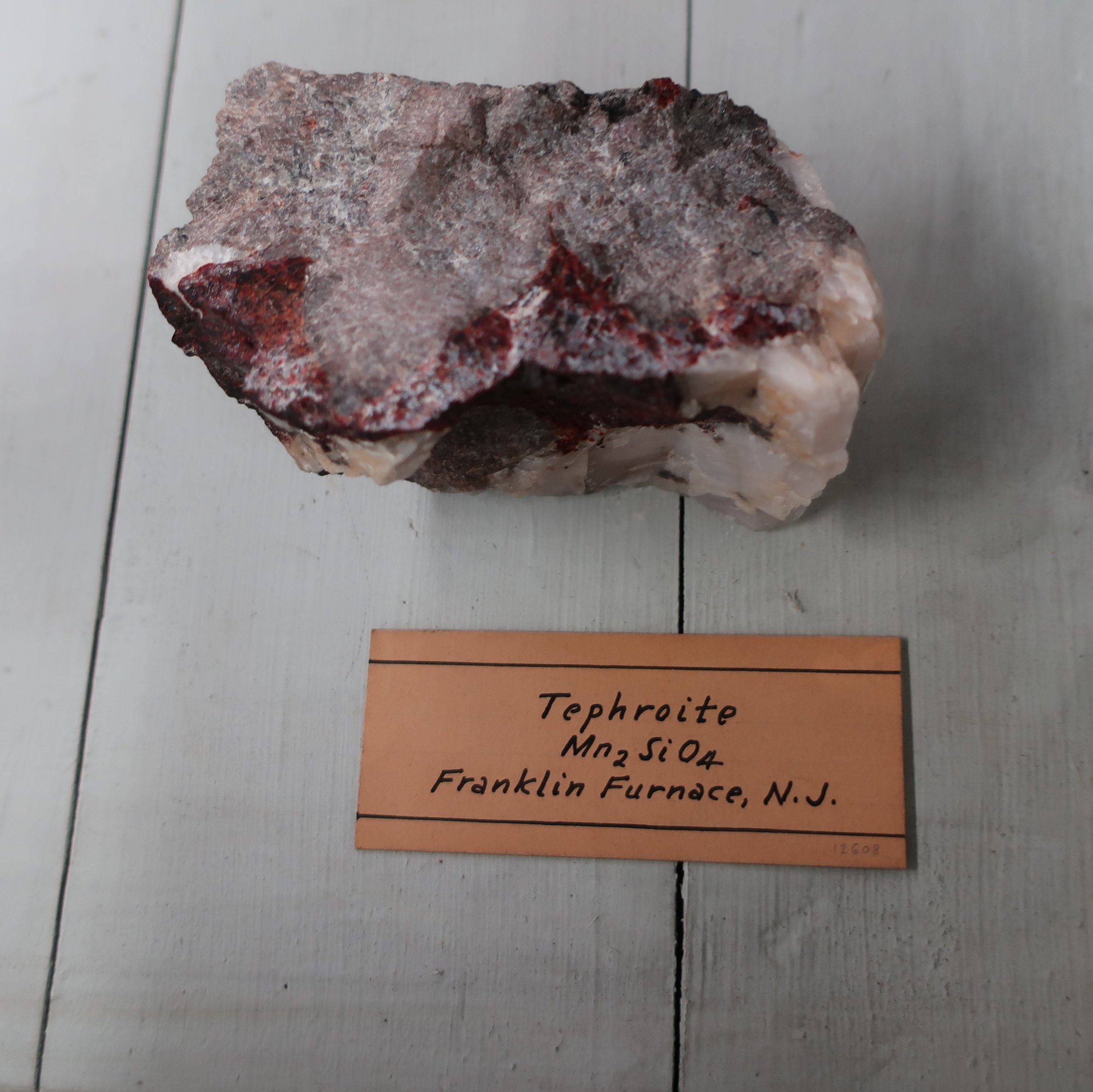 Tephroite.jpg