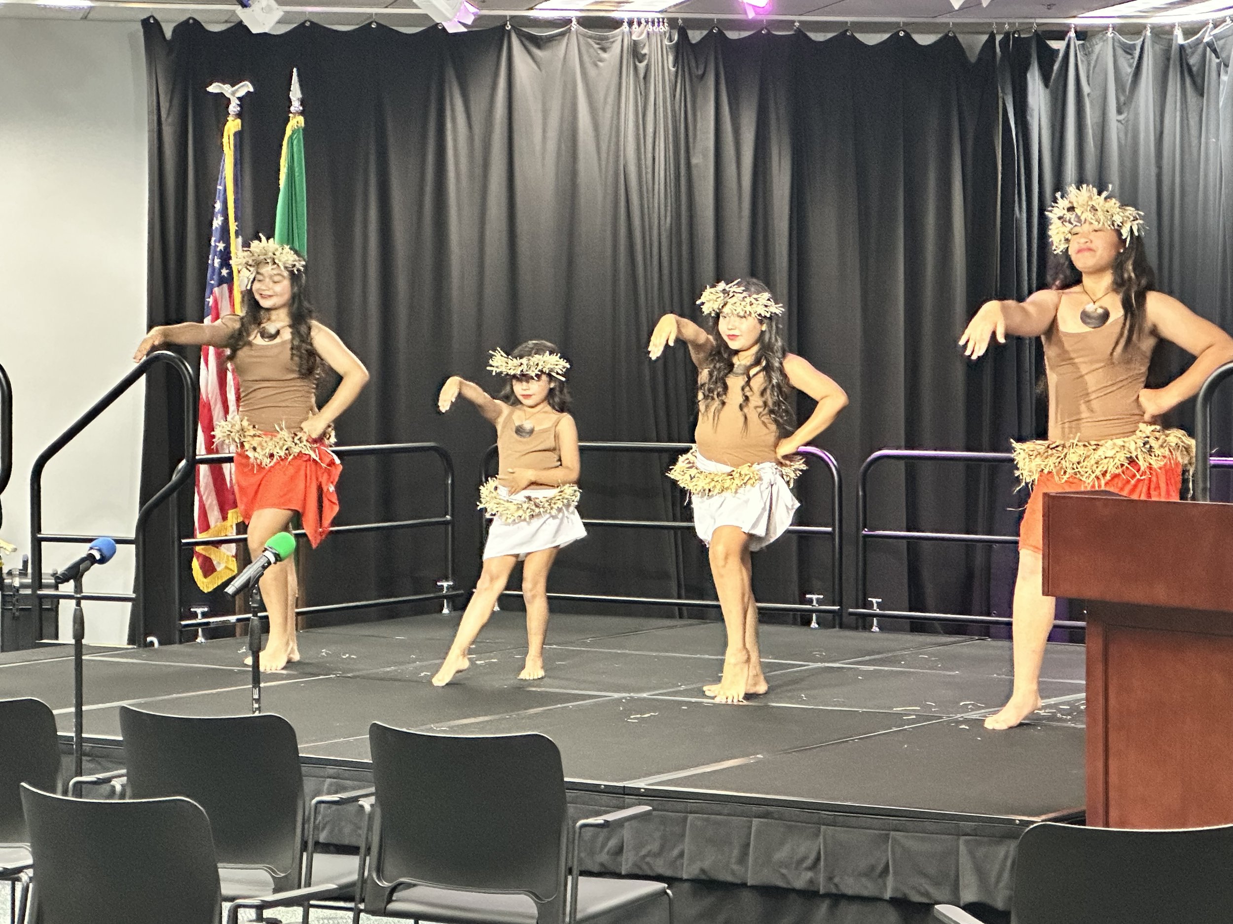 Lemana Polynesian Revue dance group tahitian dance.jpeg