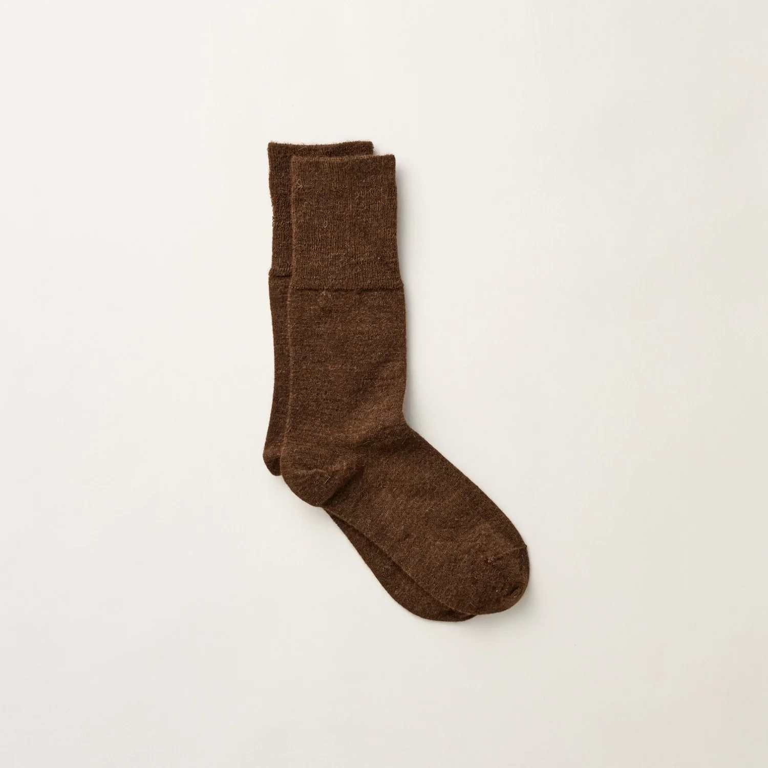 yahae - brown baby alpaca fine gauge sock