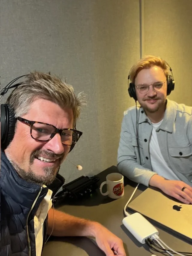 Yrittäjäcast jakaa vuoden 2025 ruusut ja listaa tulevan vuoden nousevat trendit