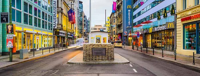 checkpoint-charlie-facts-700x266.jpg