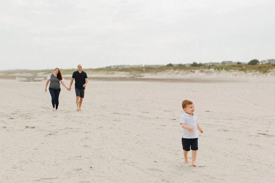 05_beach_lifestyle_photography_avalon_family.jpg