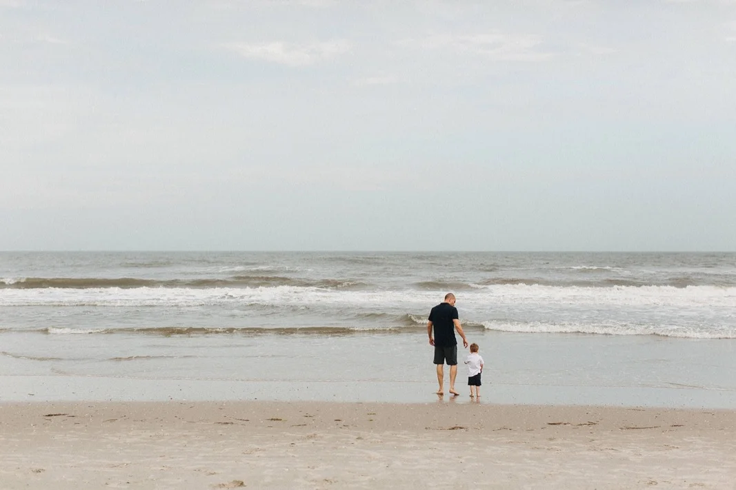 27_beach_lifestyle_photography_avalon_family.jpg