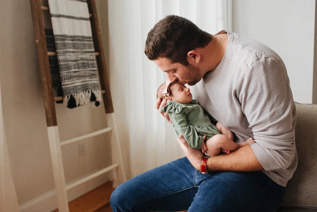 26_baby_lifestyle_photography_newborn_family.jpg