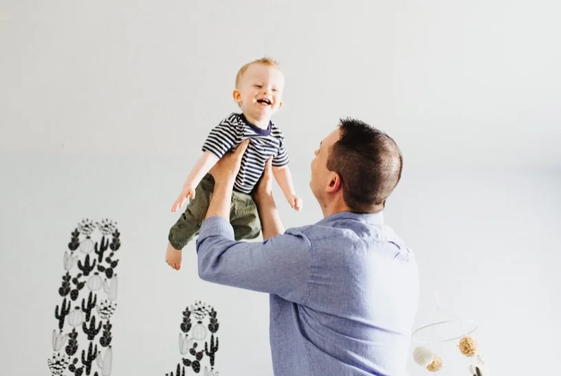 06_cake_family_first_birthday_photography_smash.jpg