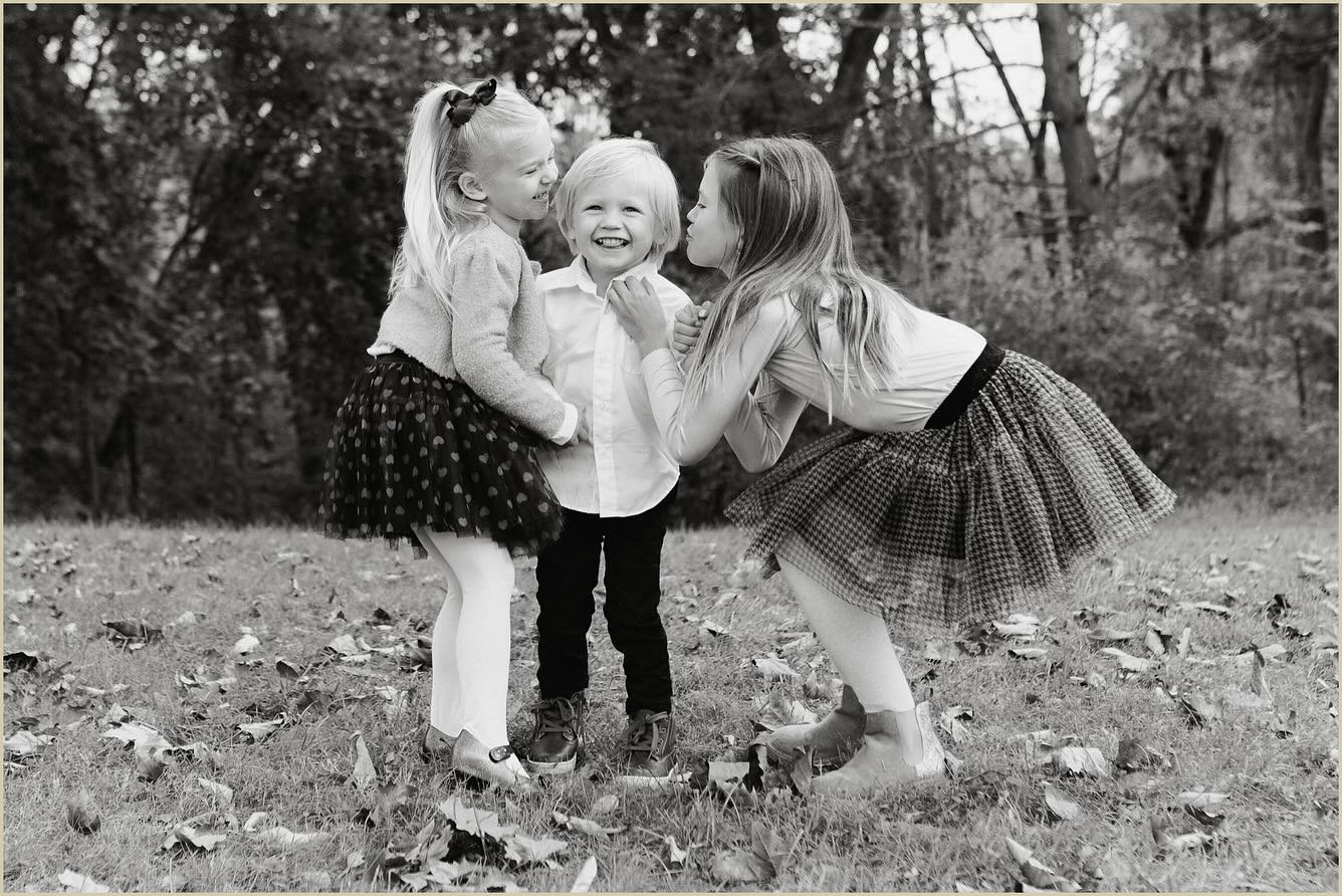 Fall mini session info is up on our journal! We will be having them back at Tyler State Park this year on November 3rd. Link in bio for all the info!