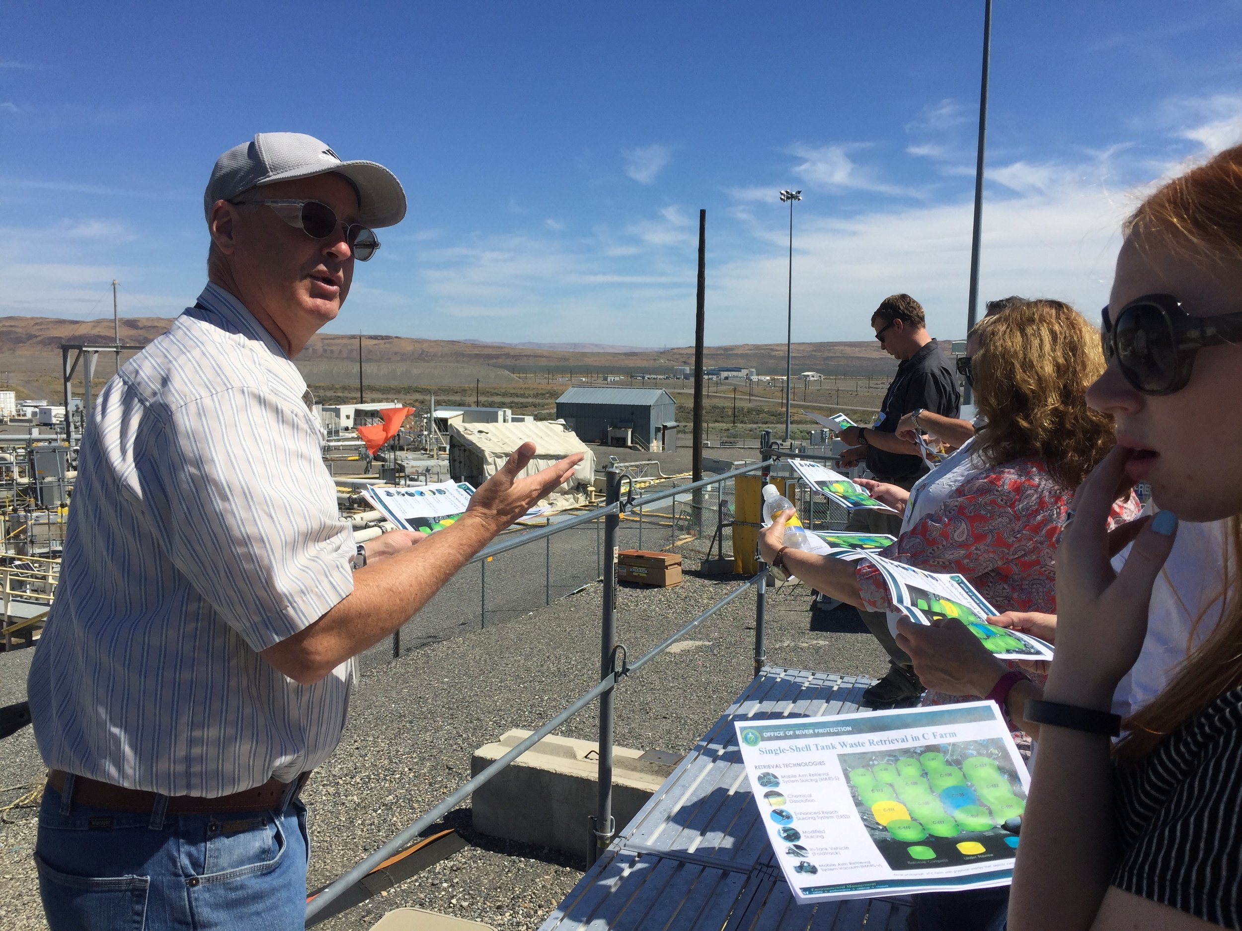 oregon-hanford-tour-c-farm-6-22-16.jpg