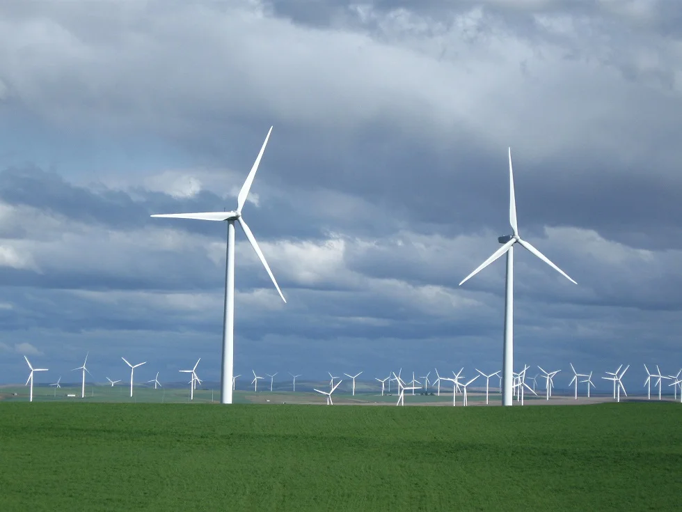Klondike III two turbines.jpg