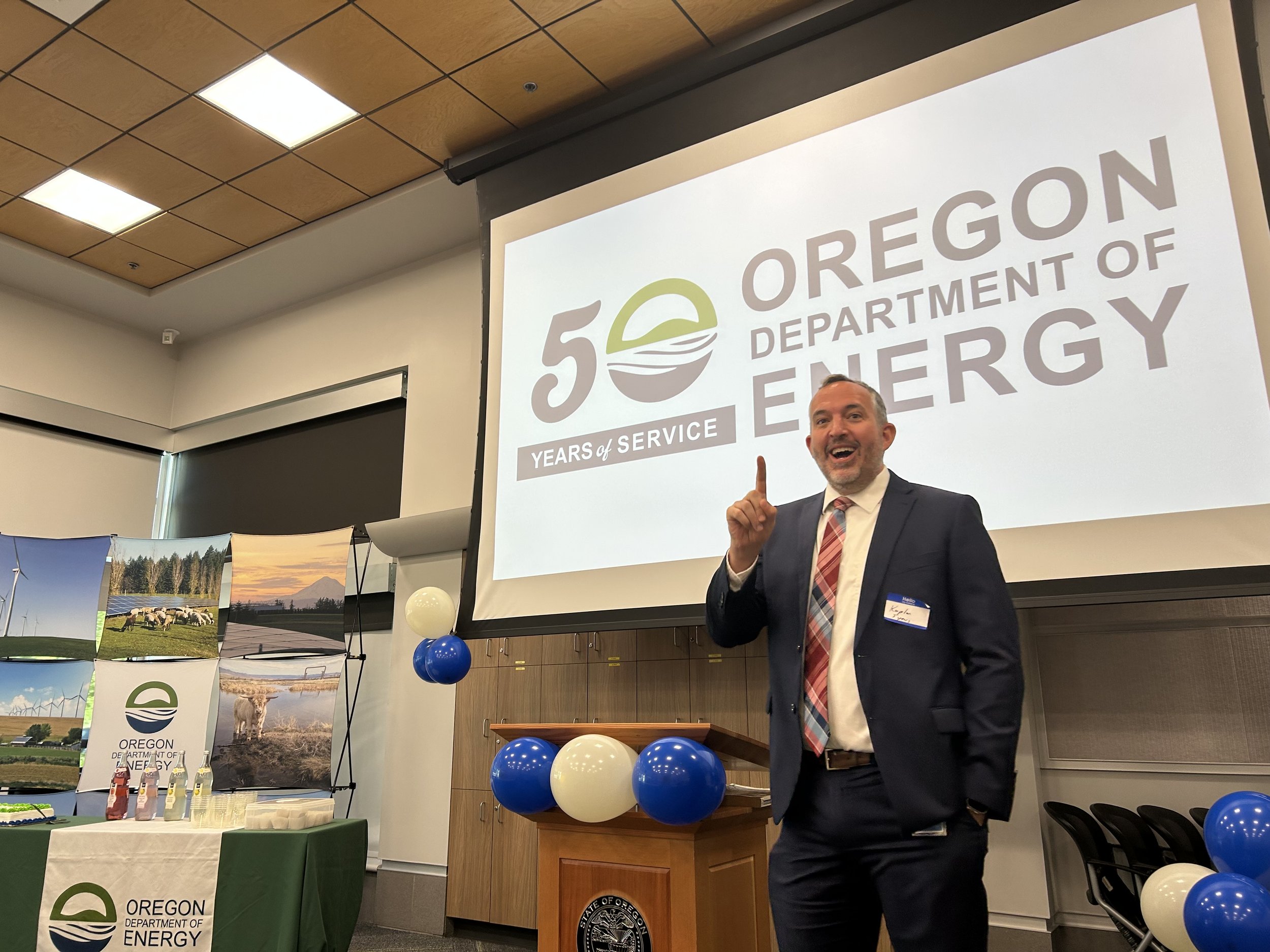 Michael Kaplan, who now serves as Oregon's Deputy Secretary of State, was ODOE's Director from 2014-2017.
