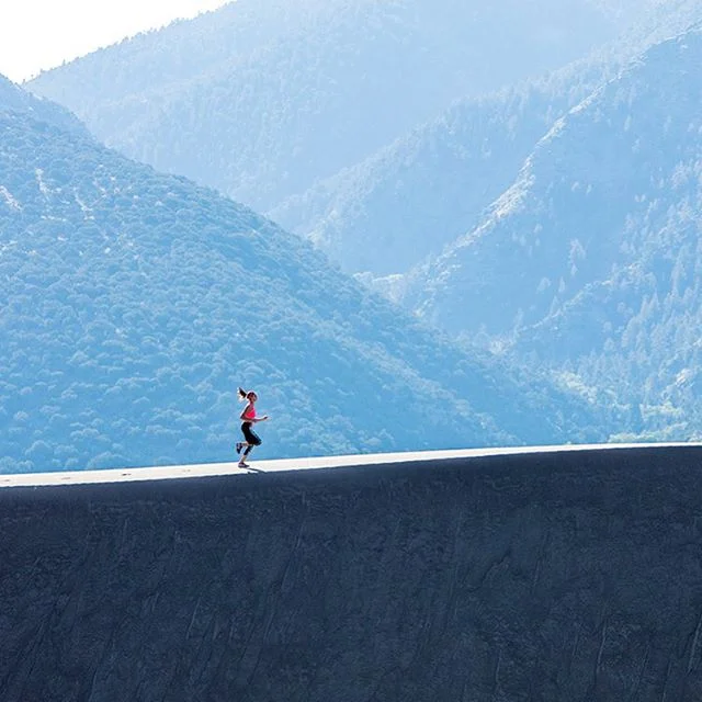 Another from The Great Sand Dunes!  Gotta love your National Parks. #corbisimages #loweprobags #myloweprostory #hoodmanusa #run #running #sanddunes #nationalpark #greatsanddunesnationalpark #sunrise #alone #fit #fitness #runnersworld #womenshealth #w
