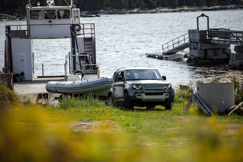 morahan_visuals_outside_tv_land_rover_00762.jpg