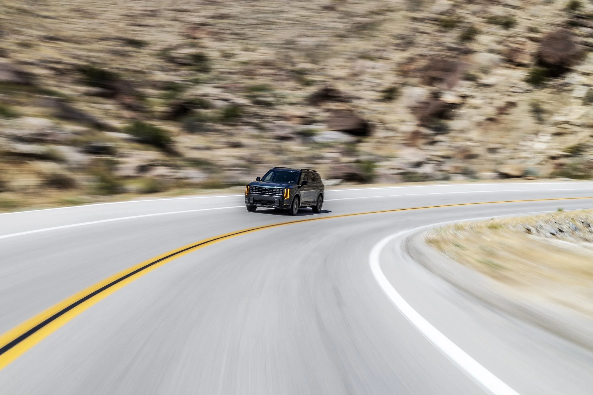 morahan_visuals_outside_tv_kia_telluride_20036.jpg