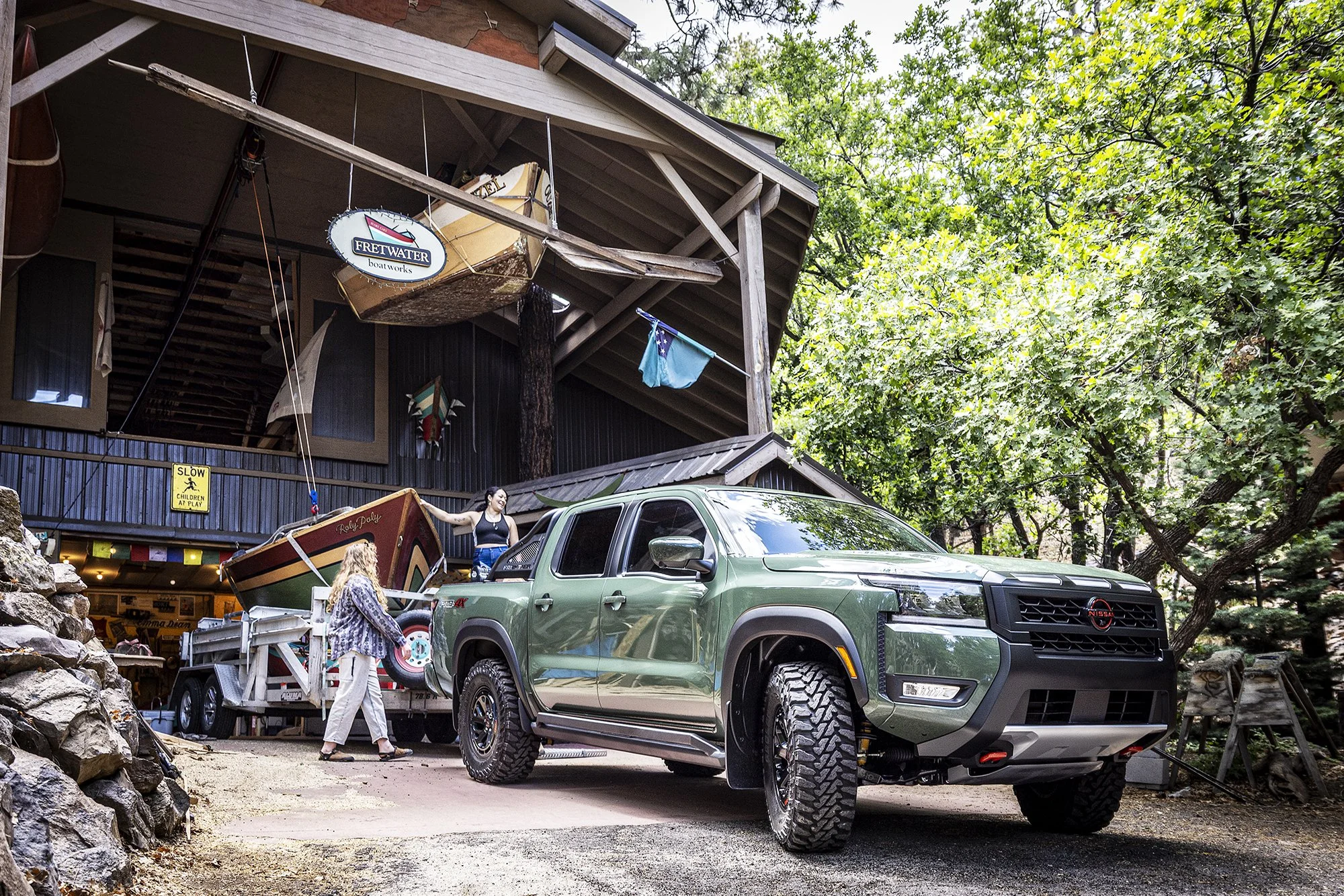 morahan_visuals_outside_tv_nissan_frontier_03222_v2.jpg