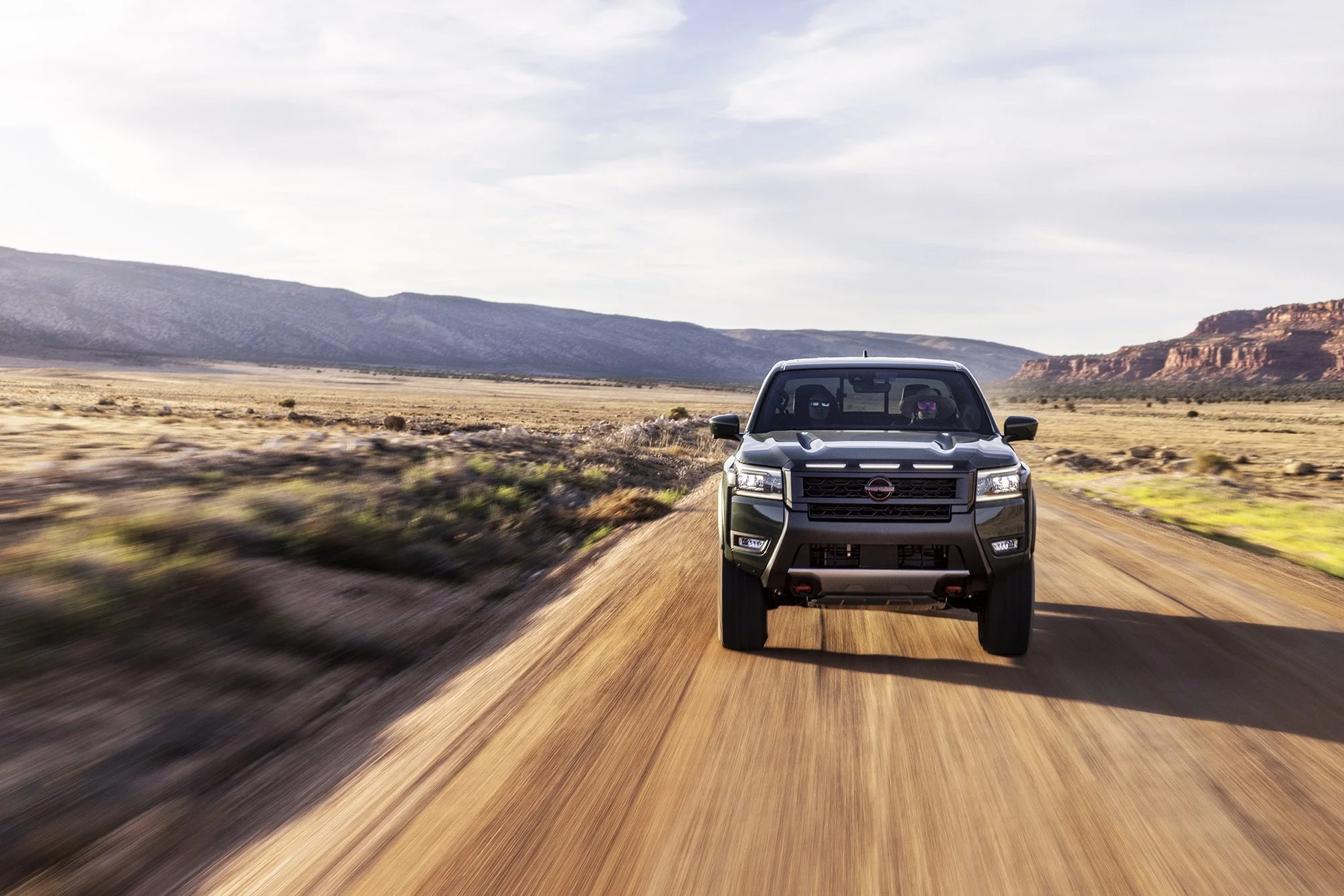 morahan_visuals_outside_tv_nissan_frontier_04586_v2.jpg