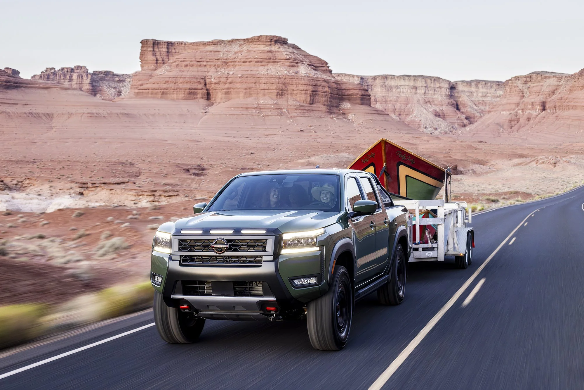 morahan_visuals_outside_tv_nissan_frontier_08718_v2.jpg