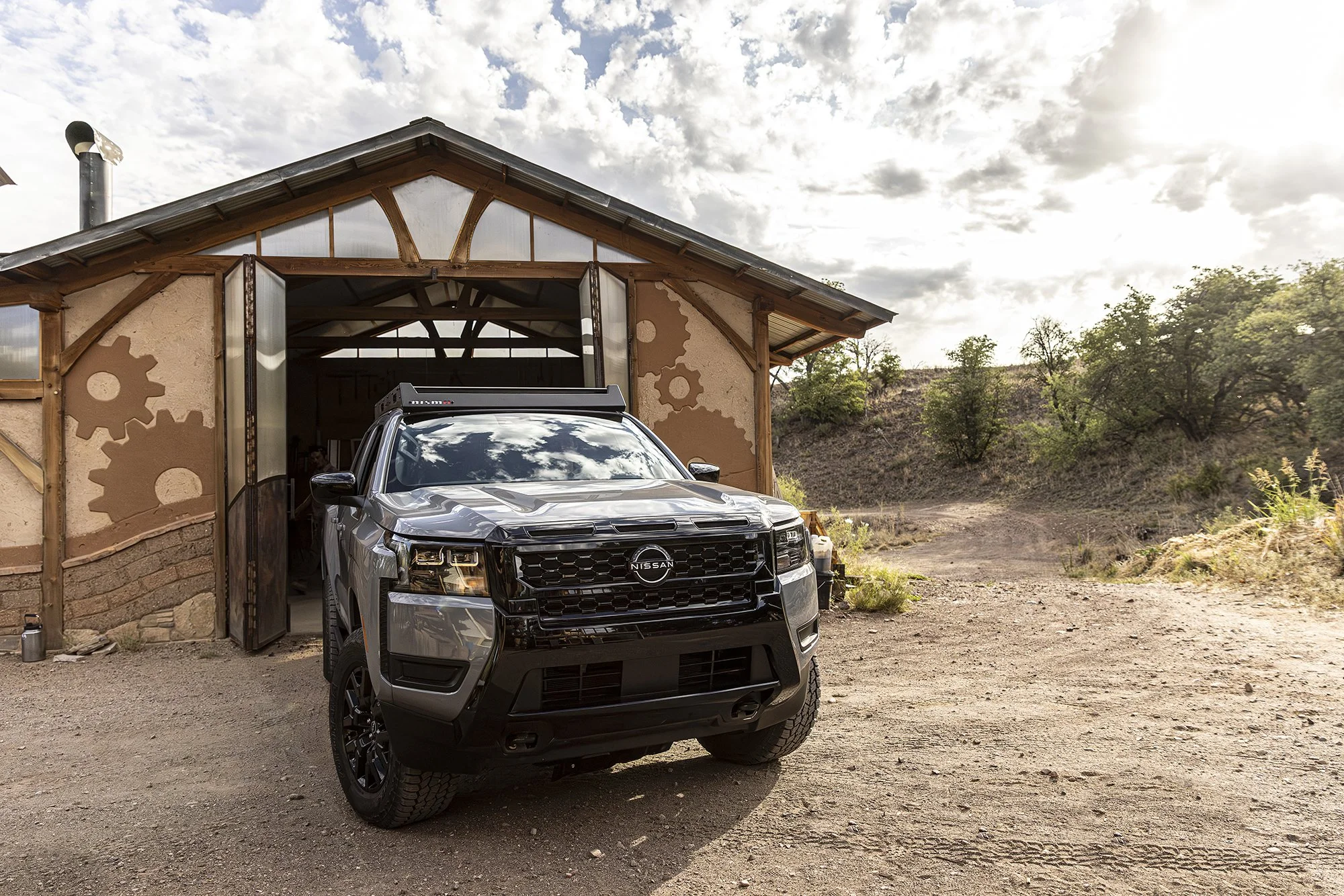 morahan_visuals_outside_tv_nissan_frontier_17827.jpg