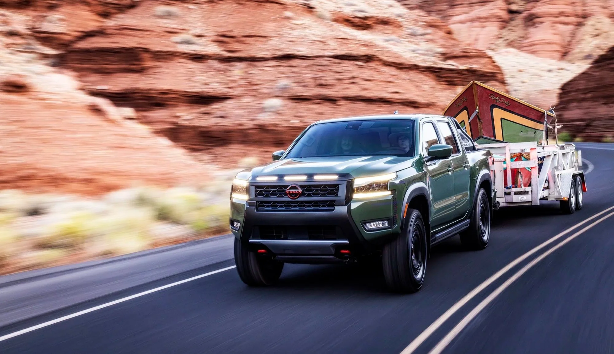 morahan_visuals_outside_tv_nissan_frontier_08895.jpg