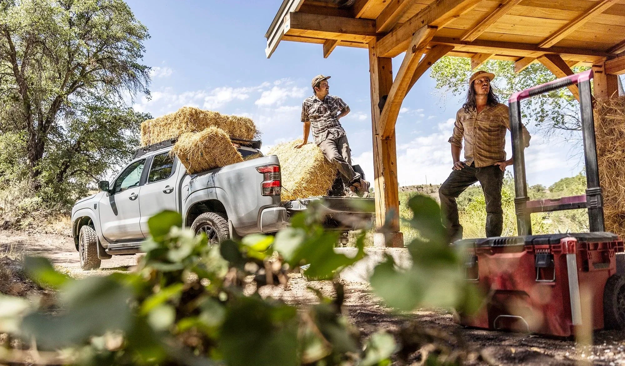morahan_visuals_outside_tv_nissan_frontier_13695_v2.jpg