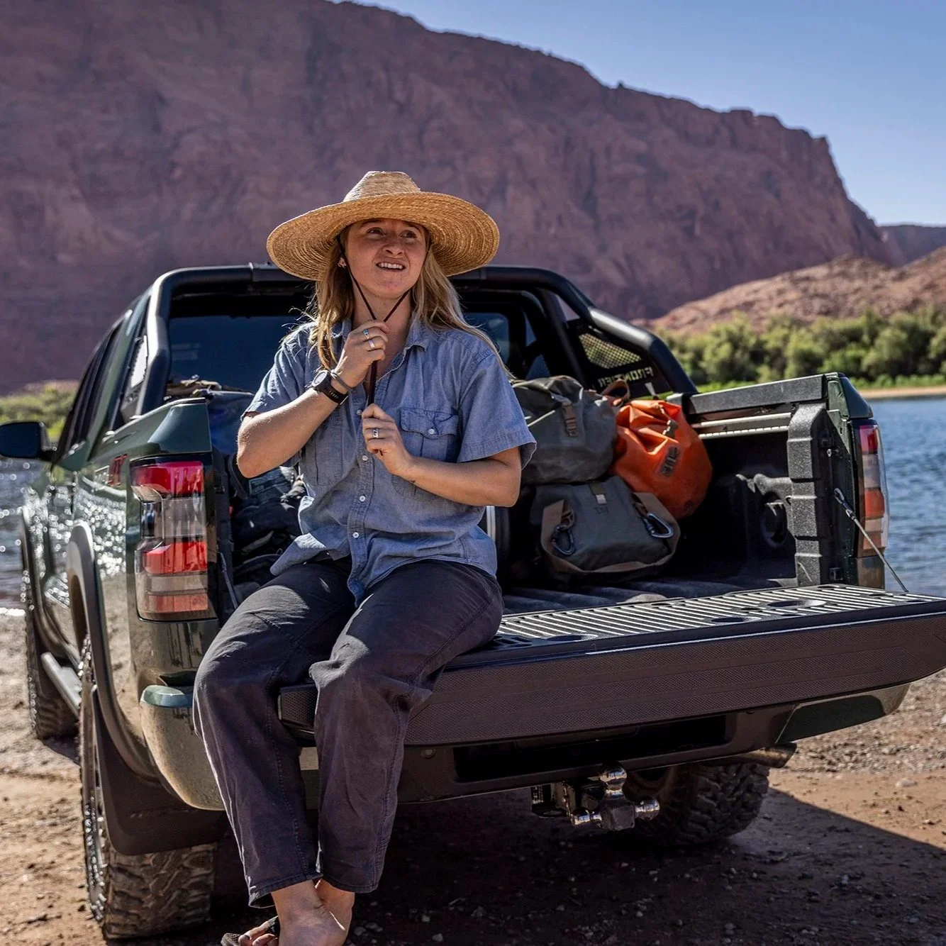 morahan_visuals_outside_tv_nissan_frontier_07925.jpg