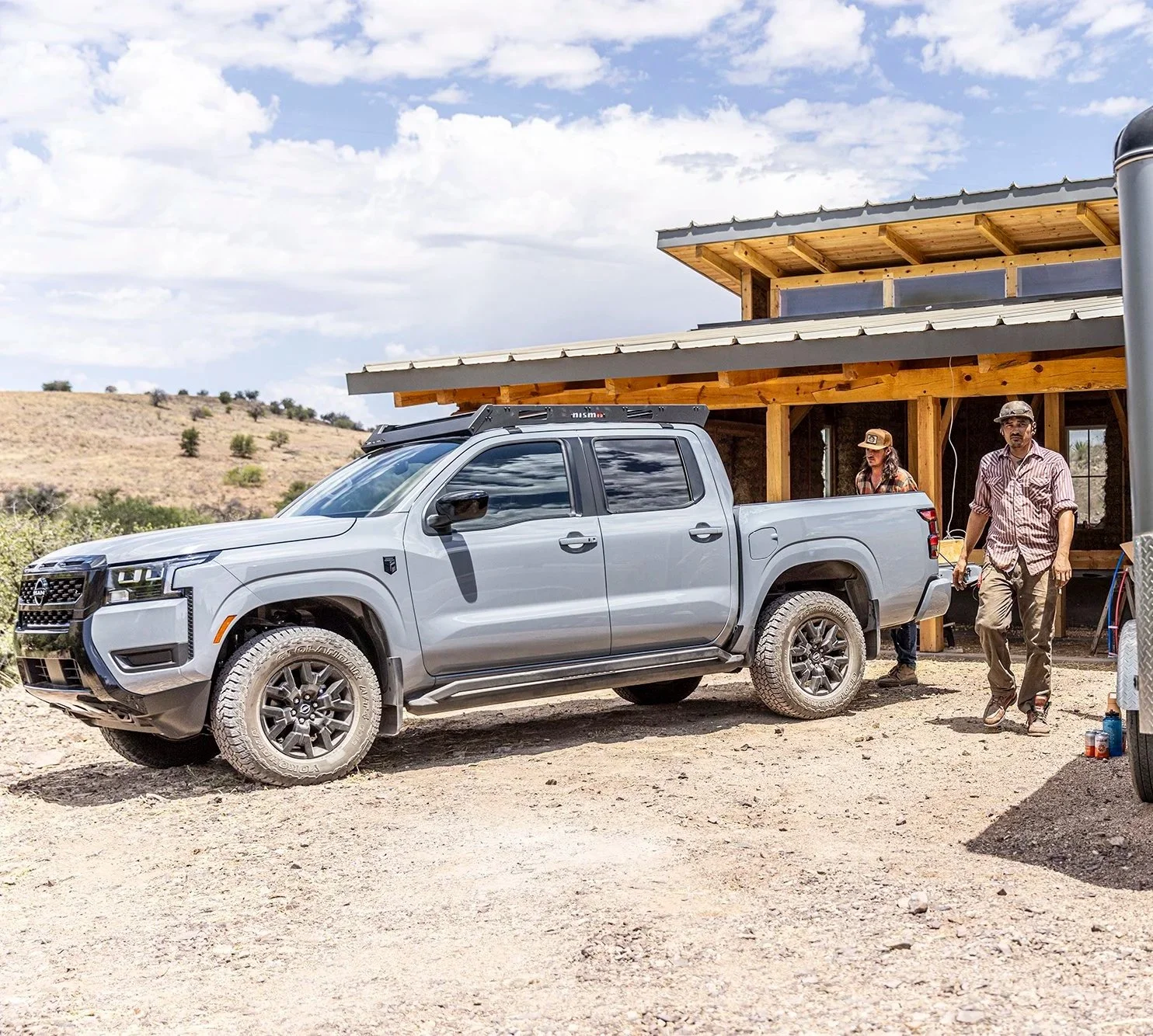 morahan_visuals_outside_tv_nissan_frontier_18267.jpg