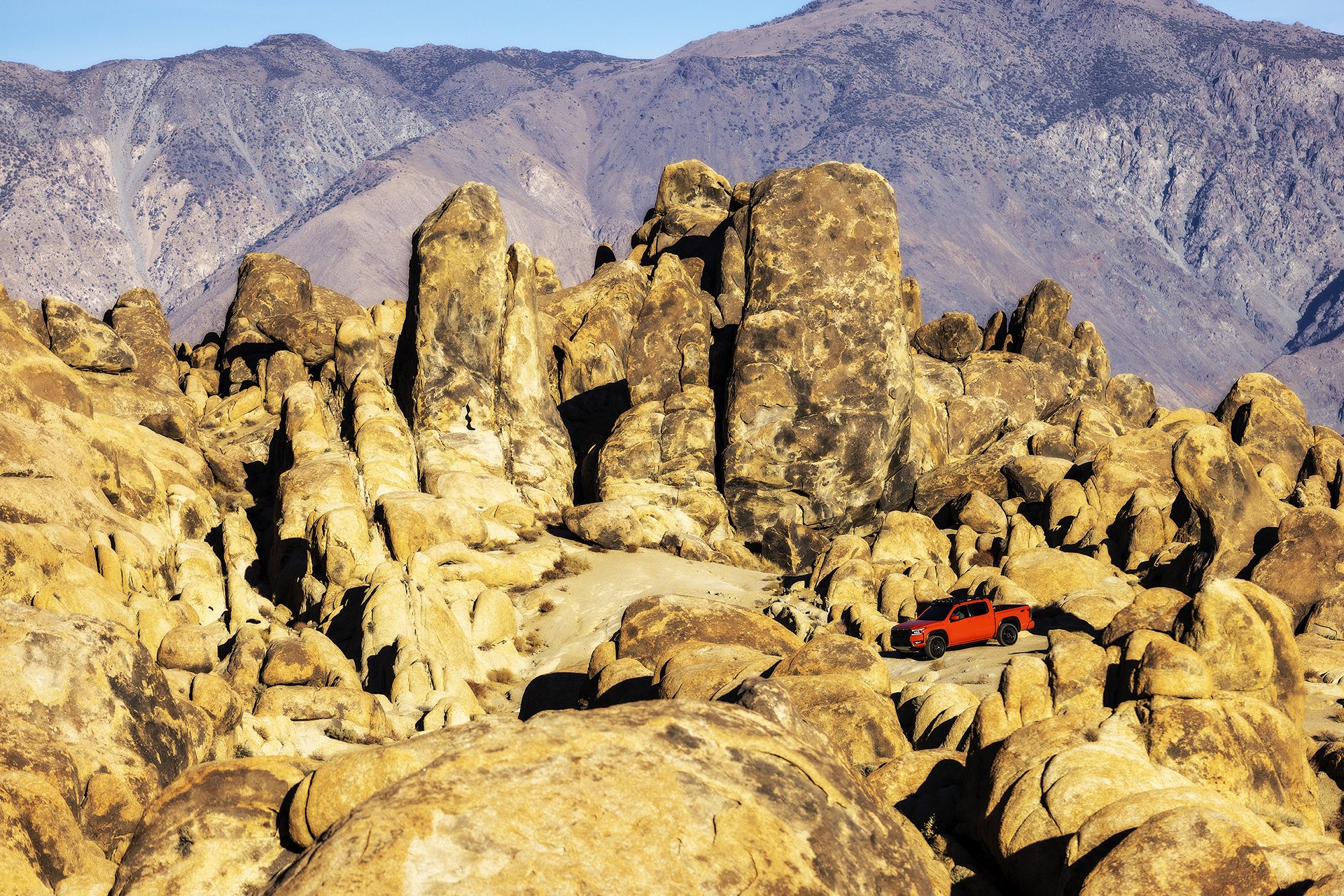 morahan_visuals_outside_inc_nissan_04241.jpg