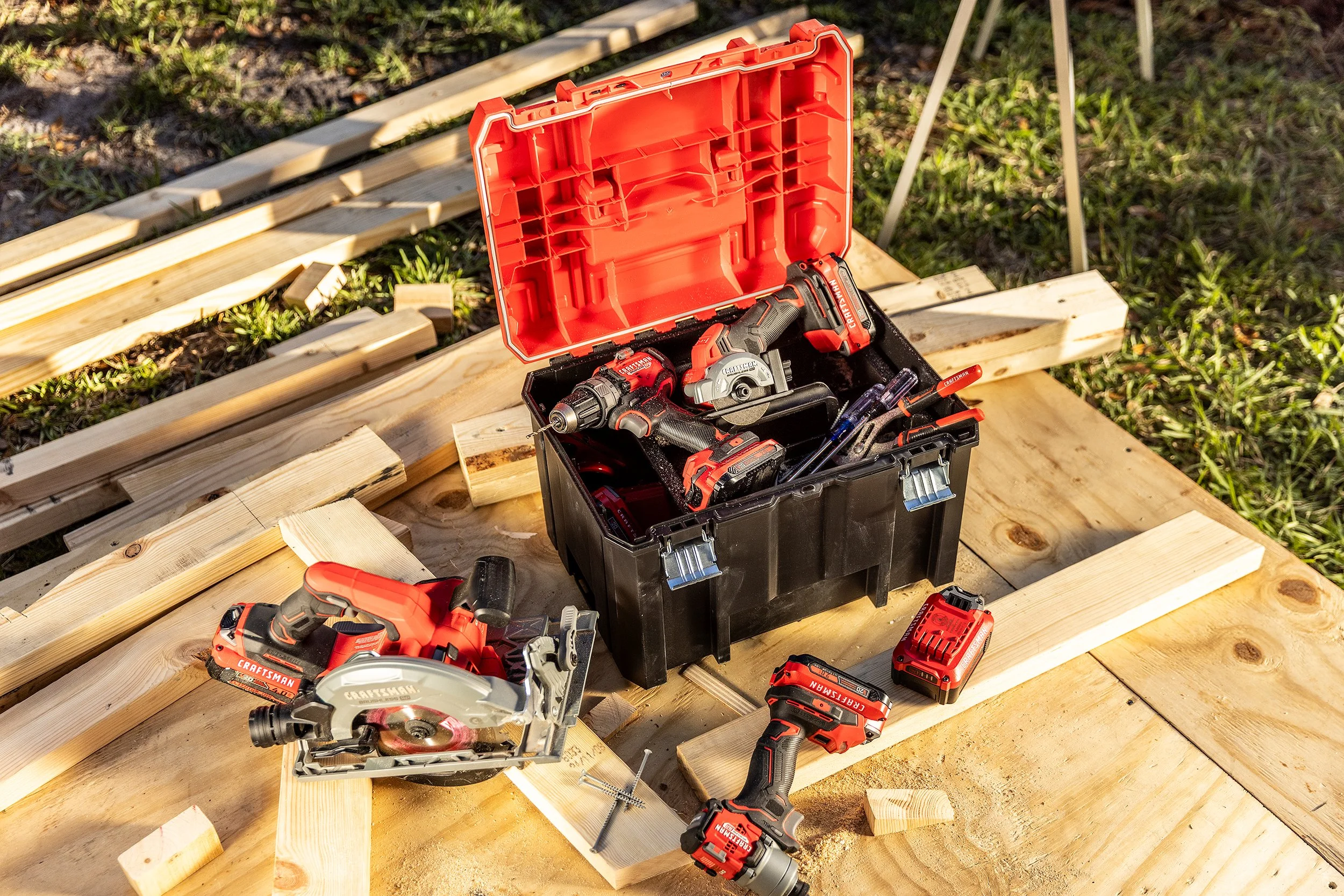 morahan_visuals_drivethru_craftsman_018546.jpg