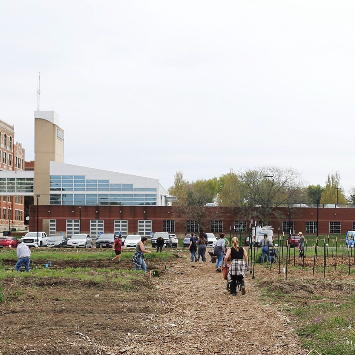 Calling all Midtowners! Did you know we have a residential drop-off at Cultivate KC at Westport Commons? Cultivate is a nonprofit working to grow food, farms, and community in support of a sustainable and healthy local food system for all. &ldquo;We 