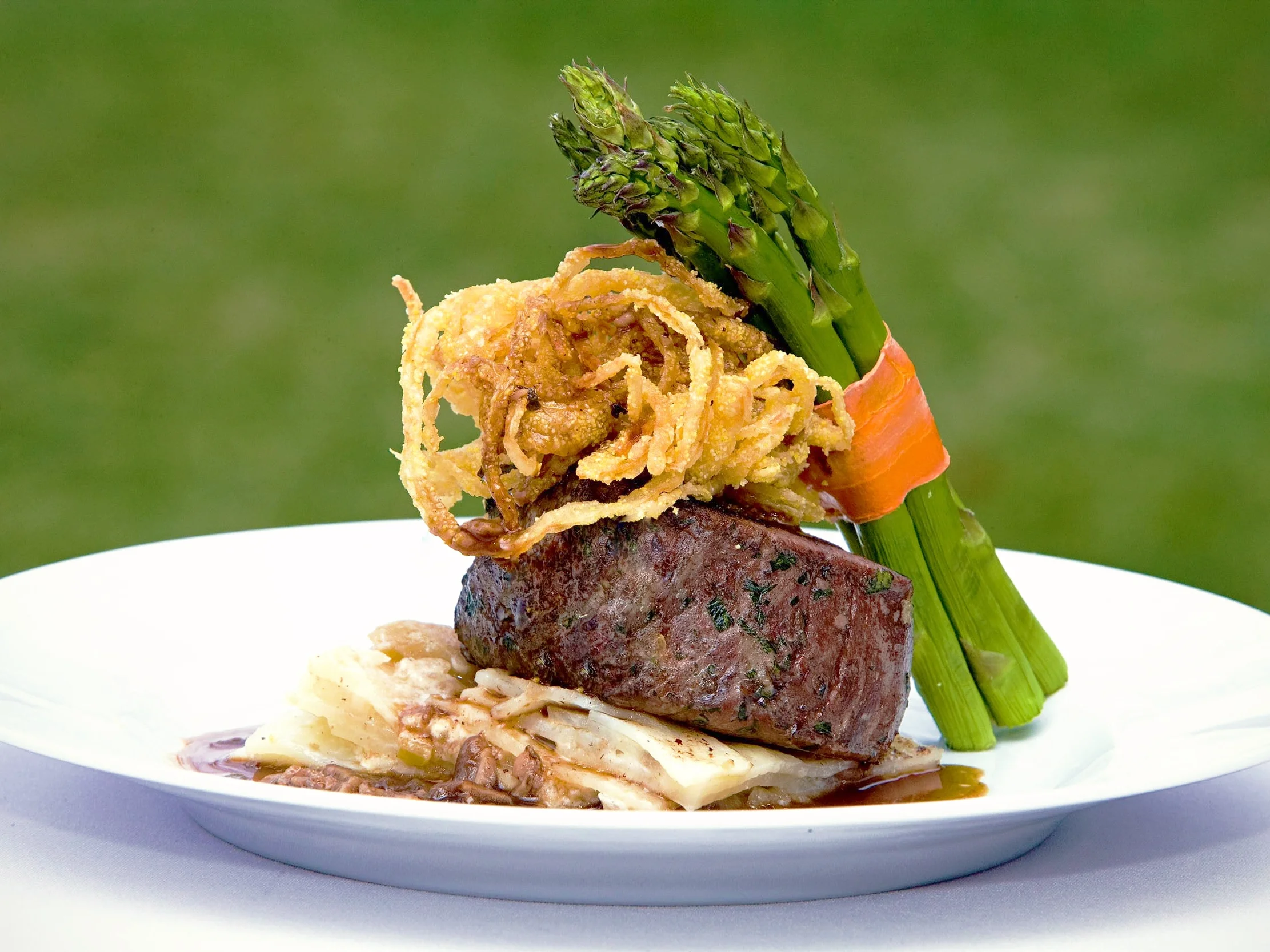 offthevine_cateringevent_beeffiletonionstrings-038-adjusted.jpg