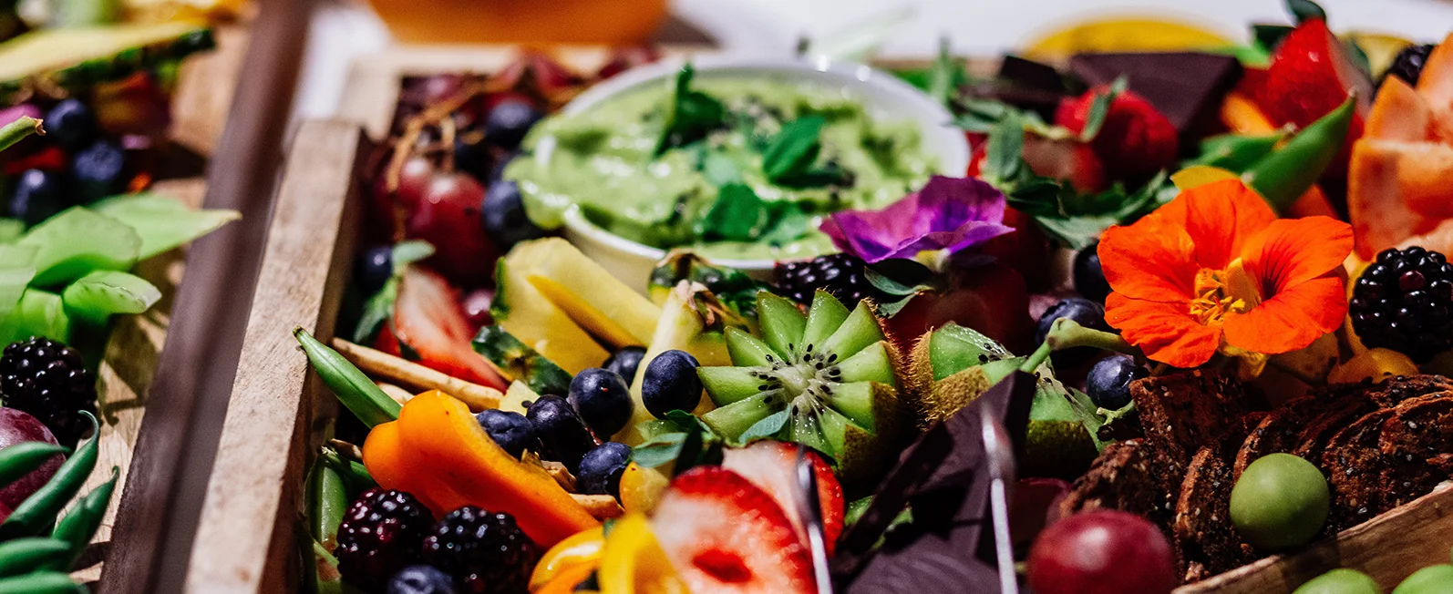 off-the-vine-catering-bottom-horizontal-callout-buffet-menu-b.jpg