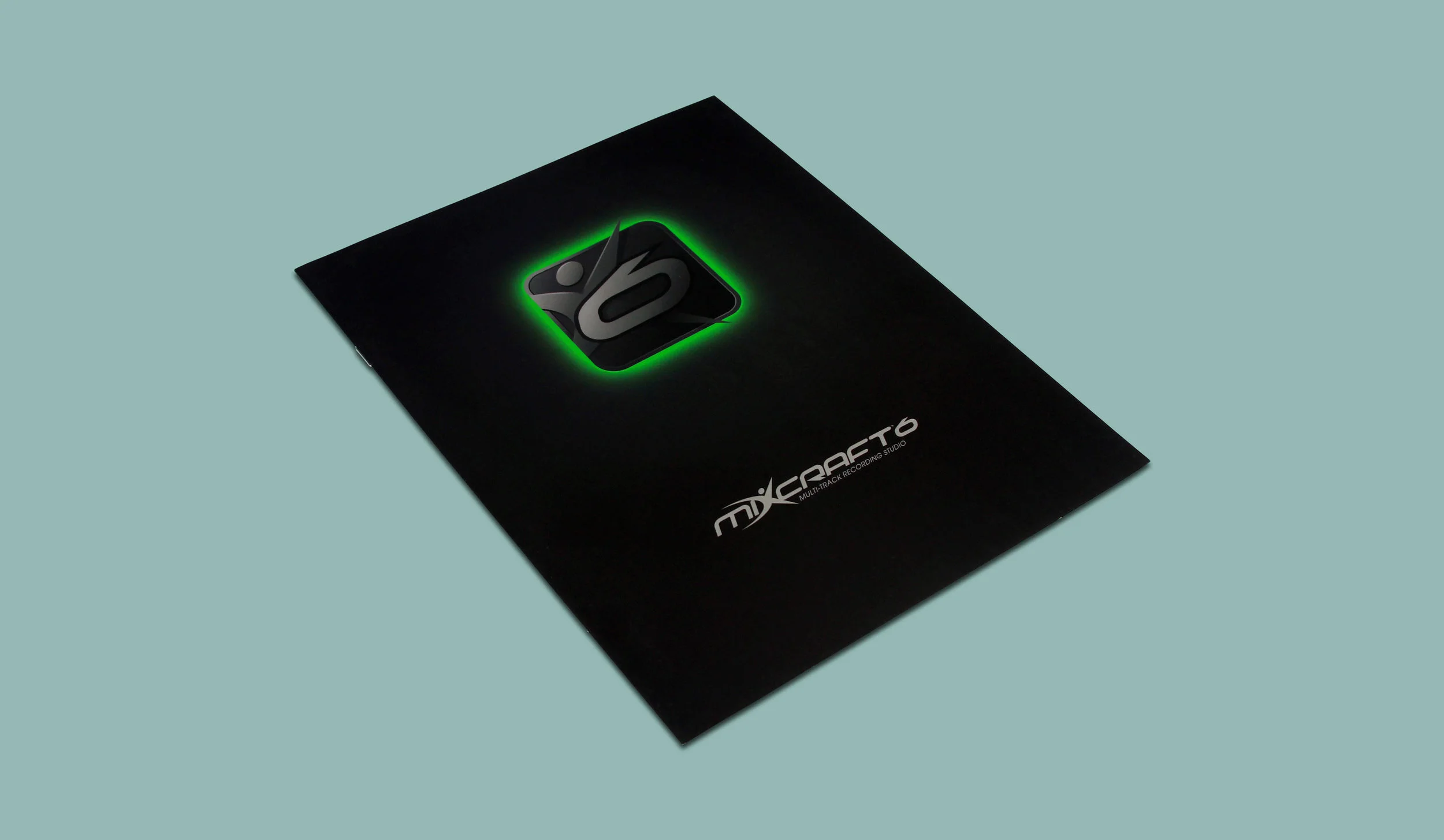 Eon_port_pho_93.jpg