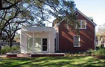 CLAYTON- CARRAIGE NEW.jpg