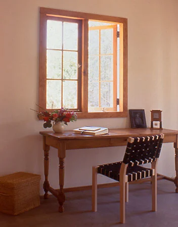 SAN- DESK.jpg