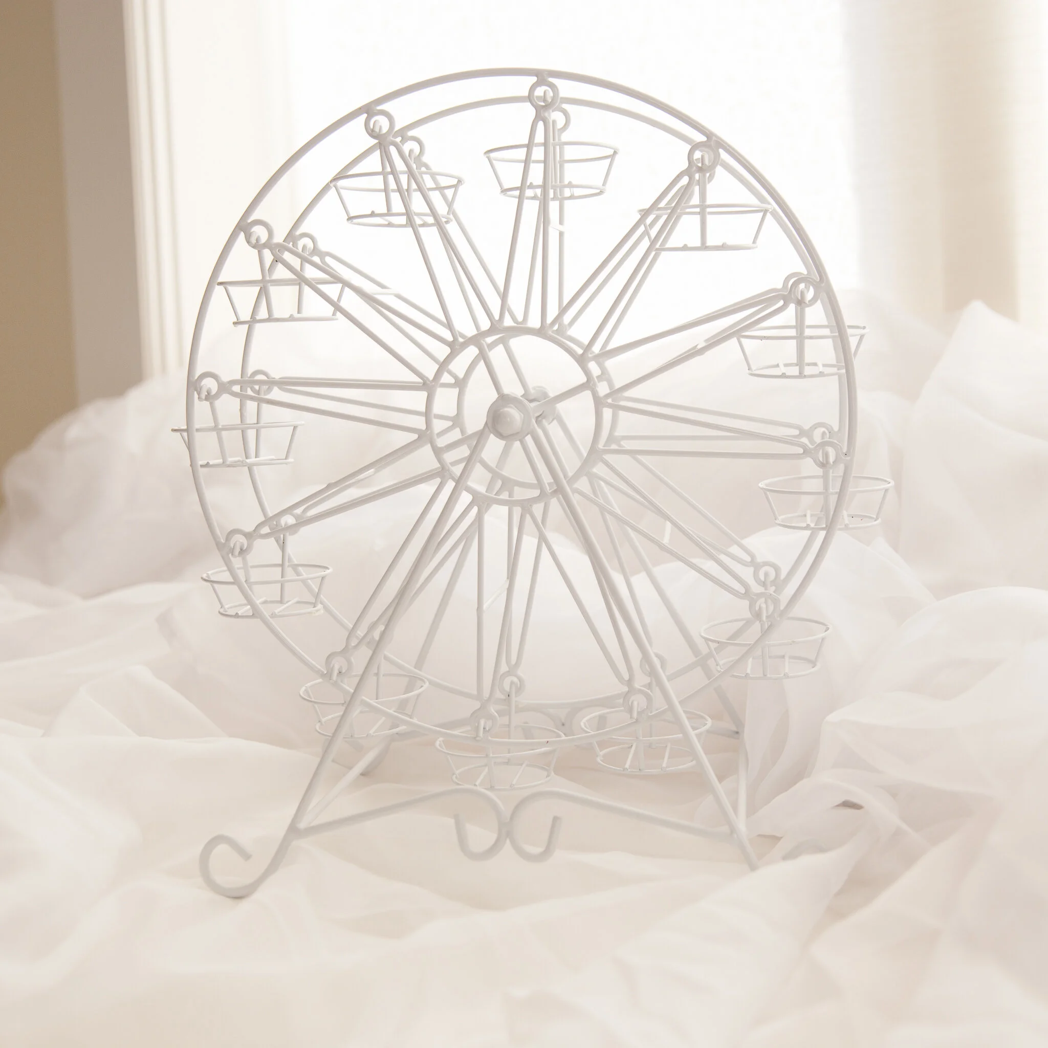 Macaron Ferris Wheel