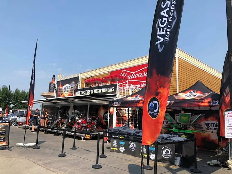 RIGHT SIDE CONTAINER AND FLAGS.jpg