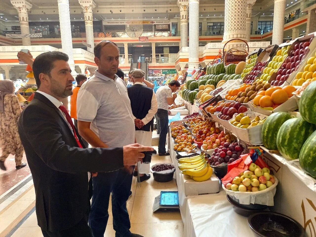 Establishing Valuable Relationship between Afghan Traders and Tajik Importers