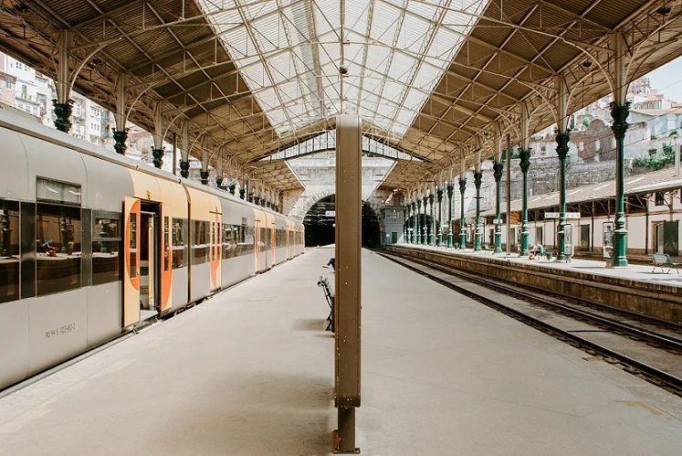 windsor-tour-vic-train-station.jpg