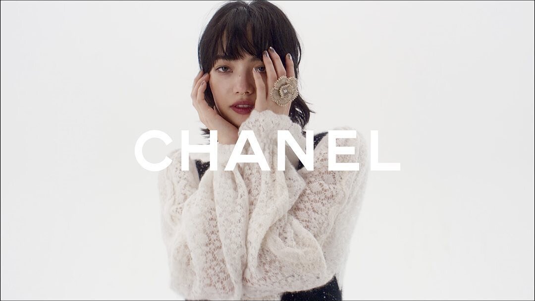 ELLE&amp;CHANEL feat. NANA KOMATSU
@ellejapan @chanelofficial @konichan7 

Director ：YU NAKAJIMA
DoP &amp; Grading：MICA KOMAGATA
AC：AARON IIZUKA
Gaffer：TERRYMAN
Best boy：FUHITO MURAKAMI, NAOYA OKIHARA
Sound：KOTA SASAI
Grip：KEN YAZAKI
VFX：YUKI FUJINAG