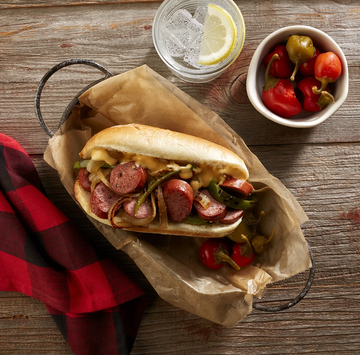 Recipe_PhillySausageHoagie_Rope_CrackedBlackPepper_01_a.jpg