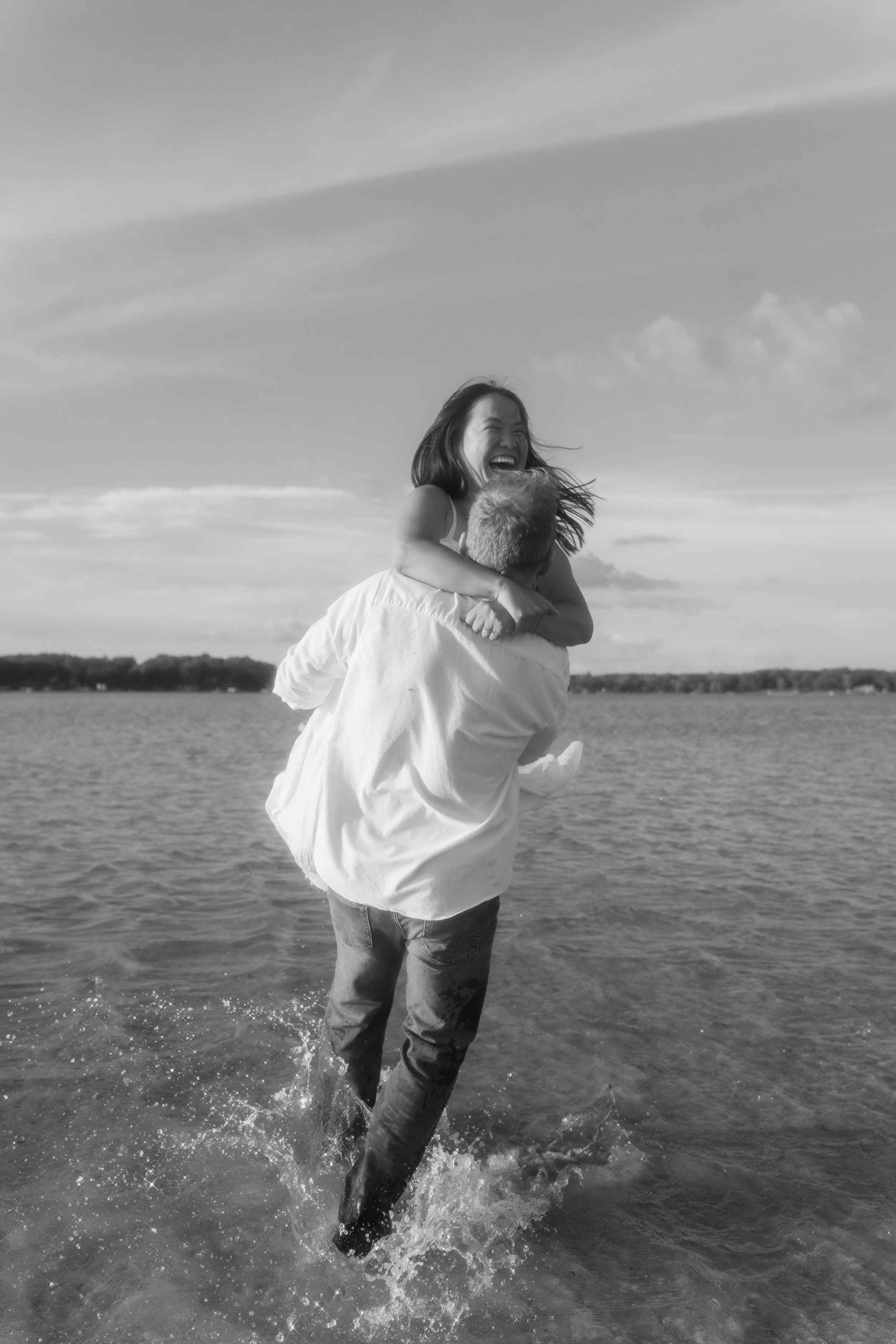 Clear-Lake-Indiana-Engagement-Photographer-Emily-Justin.jpg