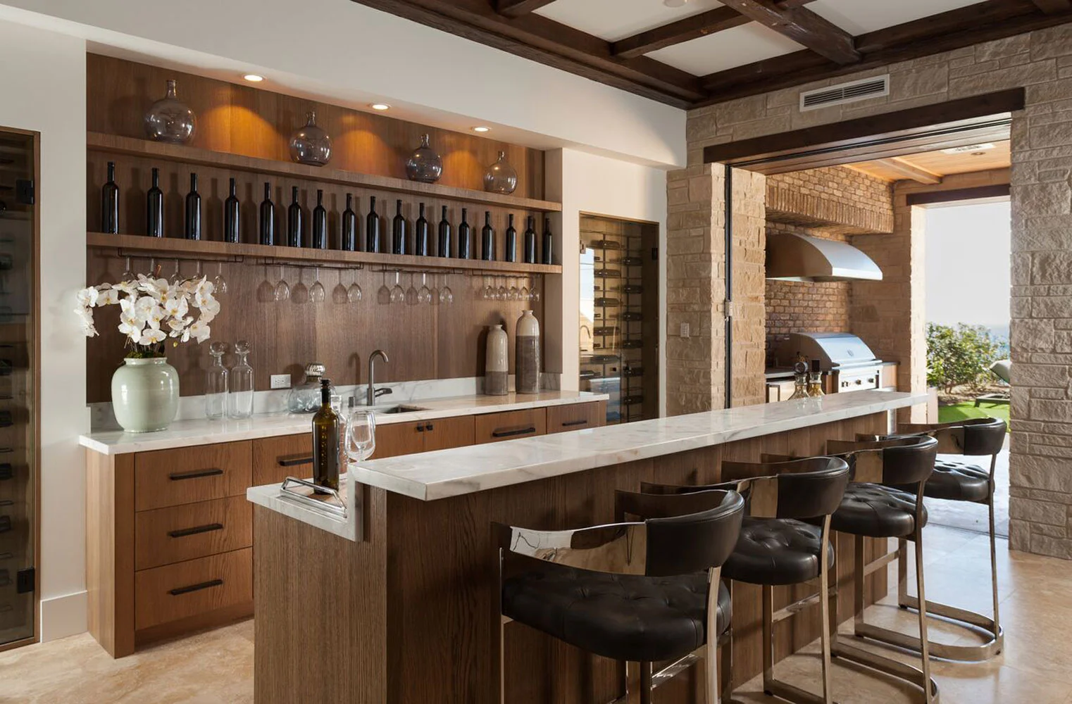 dana-point-outdoor-bar.jpg
